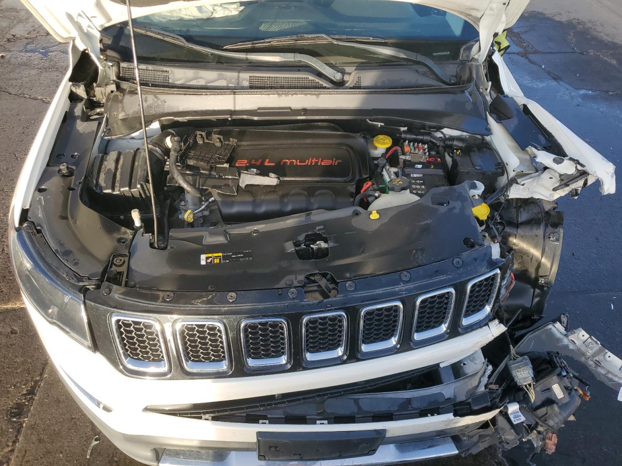 2018 Jeep Compass VIN 3C4NJDCB9JT315455 Copart auction photo, front end / rear end damage thumbnail 12