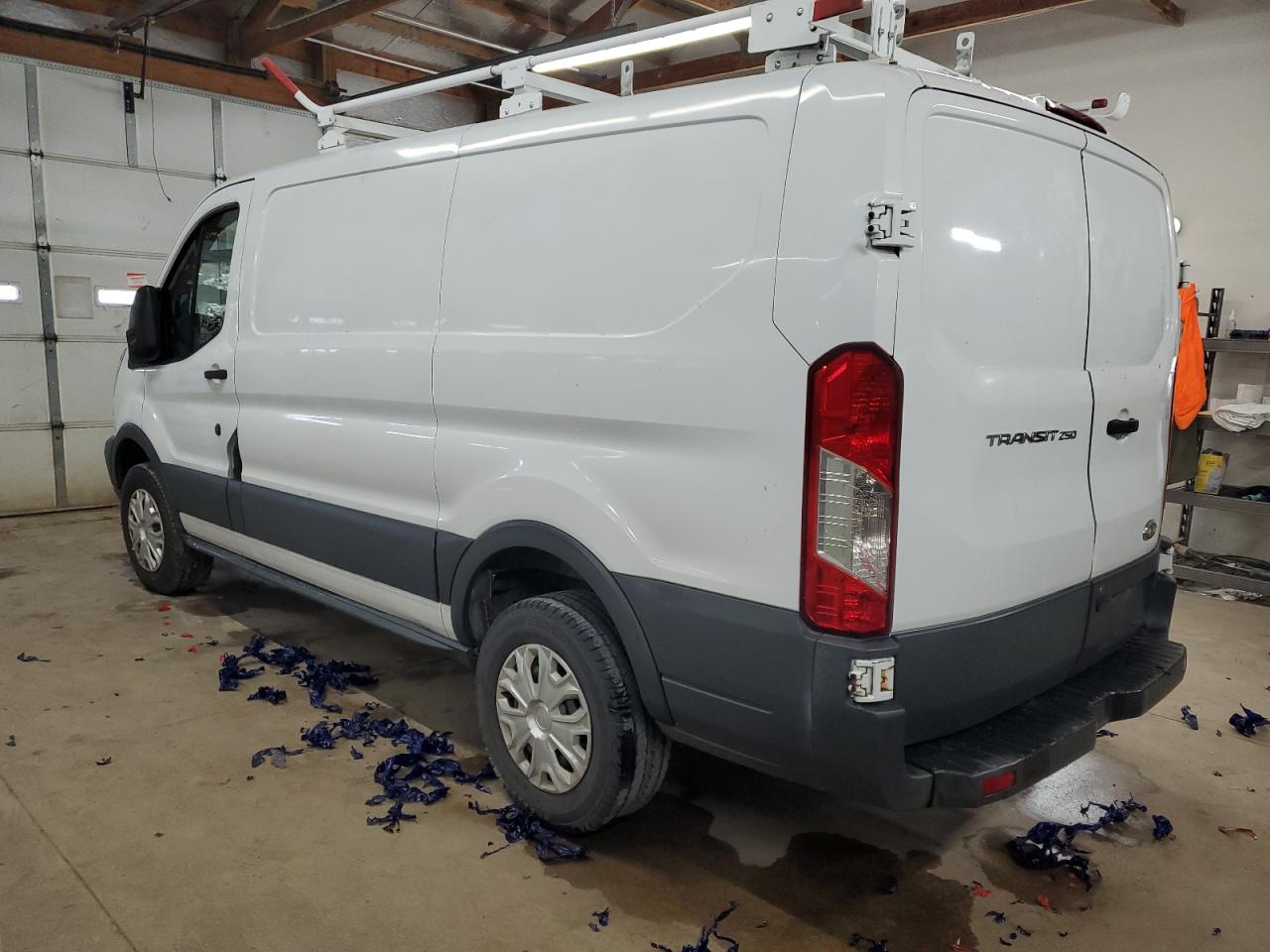 2015 Ford Transit VIN 1FTNR1ZM8FKA11414 Copart auction photo, minor dent/scratches damage thumbnail 2