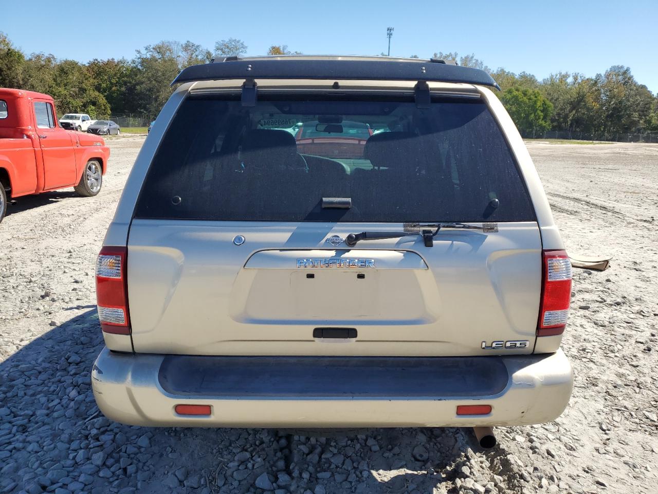 2001 Nissan Pathfinder VIN JN8DR09X11W572527 Copart auction photo, side / minor dent/scratches damage thumbnail 6