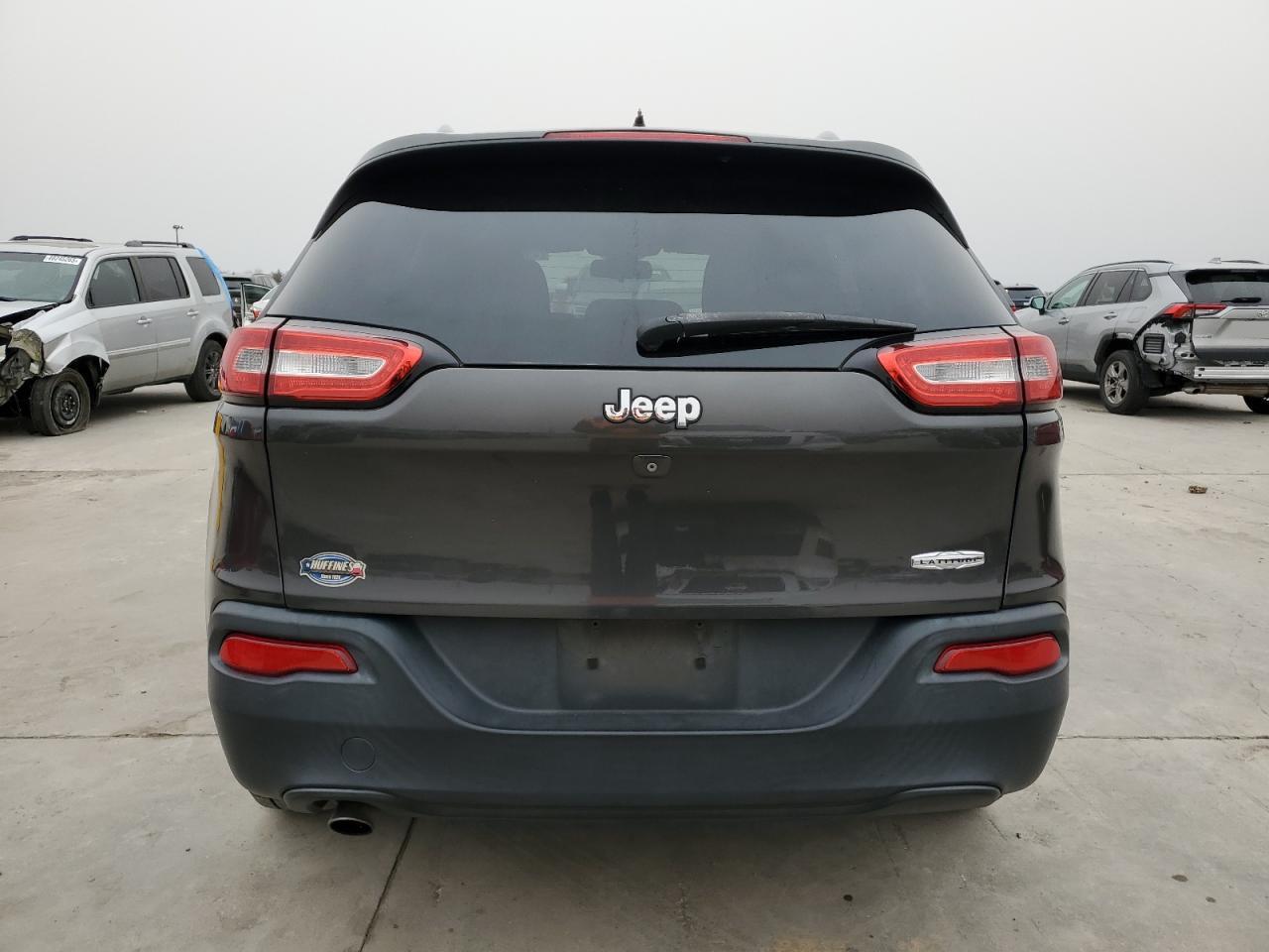 2015 Jeep Grand Cherokee VIN 1C4PJLCB0FW517279 Copart auction photo, side / undercarriage damage thumbnail 6