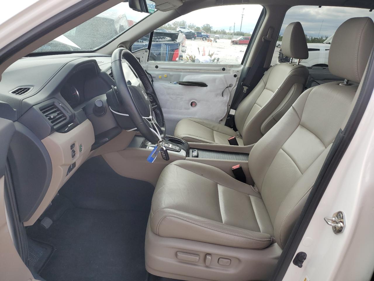 2019 Honda Pilot VIN 5FNYF6H92KB073348 Copart auction photo, all over damage thumbnail 7