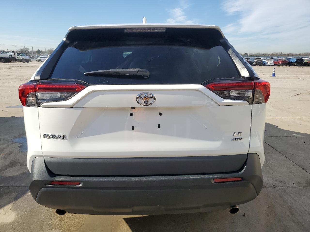 2021 Toyota RAV 4 VIN 2T3F1RFVXMW192012 Copart auction photo, front end / side damage thumbnail 6