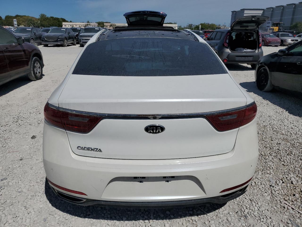 2017 KIA Cadenza VIN KNALC4J12H5078164 Copart auction photo, minor dent/scratches damage thumbnail 6