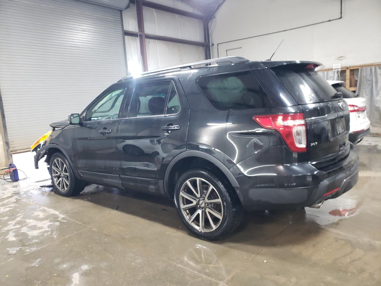 2015 Ford Explorer VIN 1FM5K8D84FGB88113 Copart auction photo, front end damage thumbnail 2