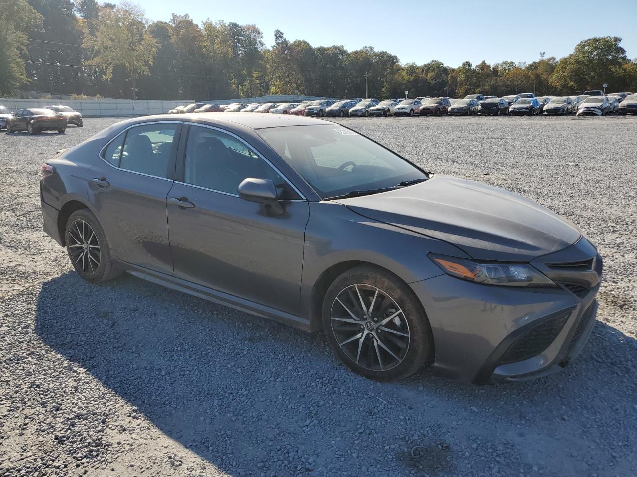 2021 Toyota Camry VIN 4T1G11AK3MU562406 Copart auction photo, front end / side damage thumbnail 4