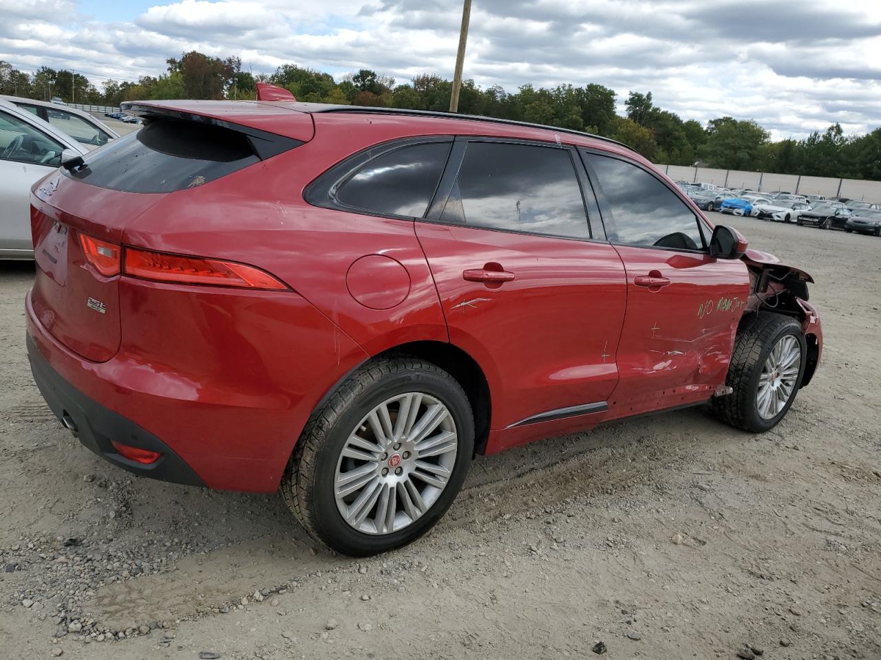 2018 Jaguar F-Pace VIN SADCL2FX7JA277832 Copart auction photo, side / front end damage thumbnail 3
