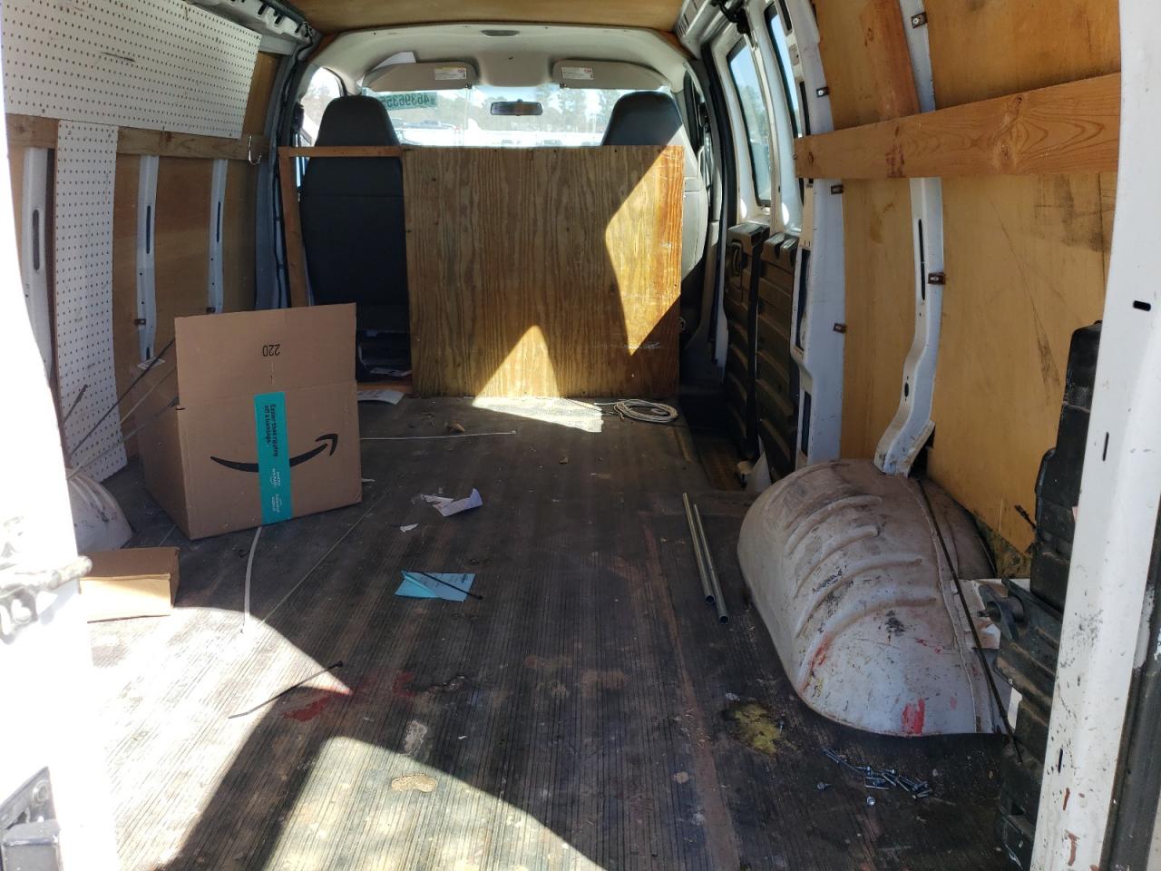 2005 Chevrolet Express VIN 1GCFG15X251254358 Copart auction photo, front end / side damage thumbnail 10