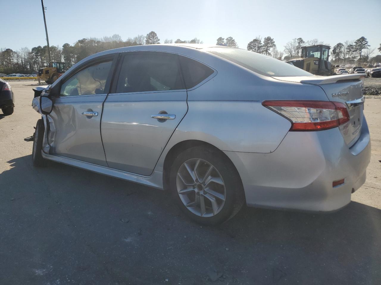 2015 Nissan Sentra VIN 3N1AB7APXFY379786 Copart auction photo, front end / side damage thumbnail 2