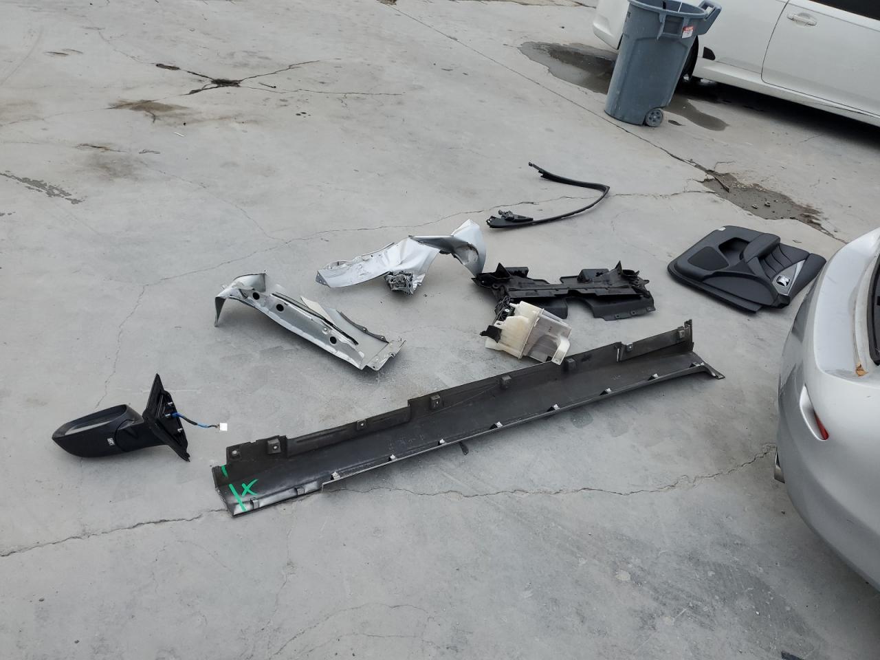 2015 Infiniti Q50 VIN JN1BV7AP2FM358557 Copart auction photo, front end damage thumbnail 12
