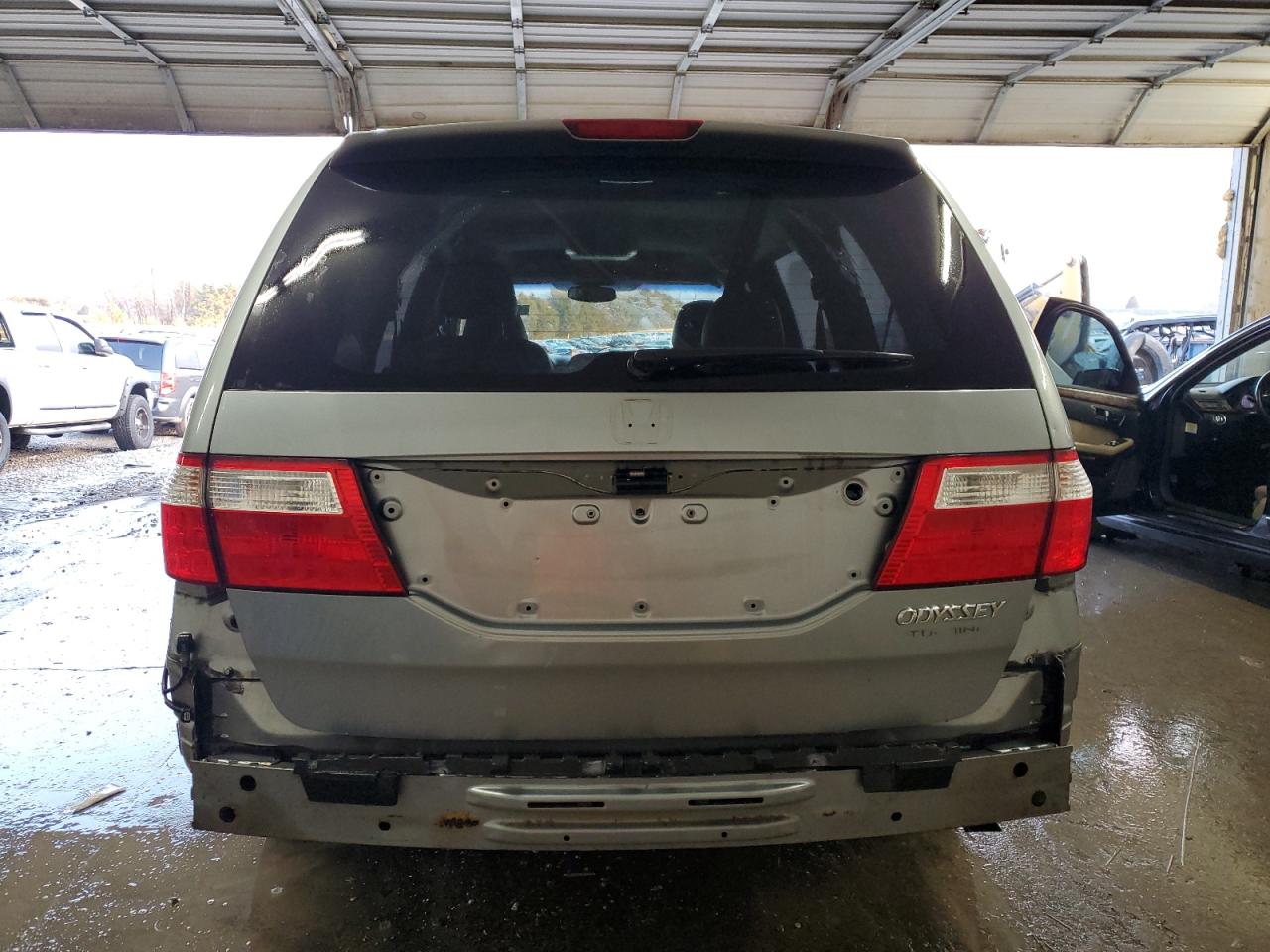 2005 Honda Odyssey VIN 5FNRL38875B091643 Copart auction photo, rear end / minor dent/scratches damage thumbnail 6