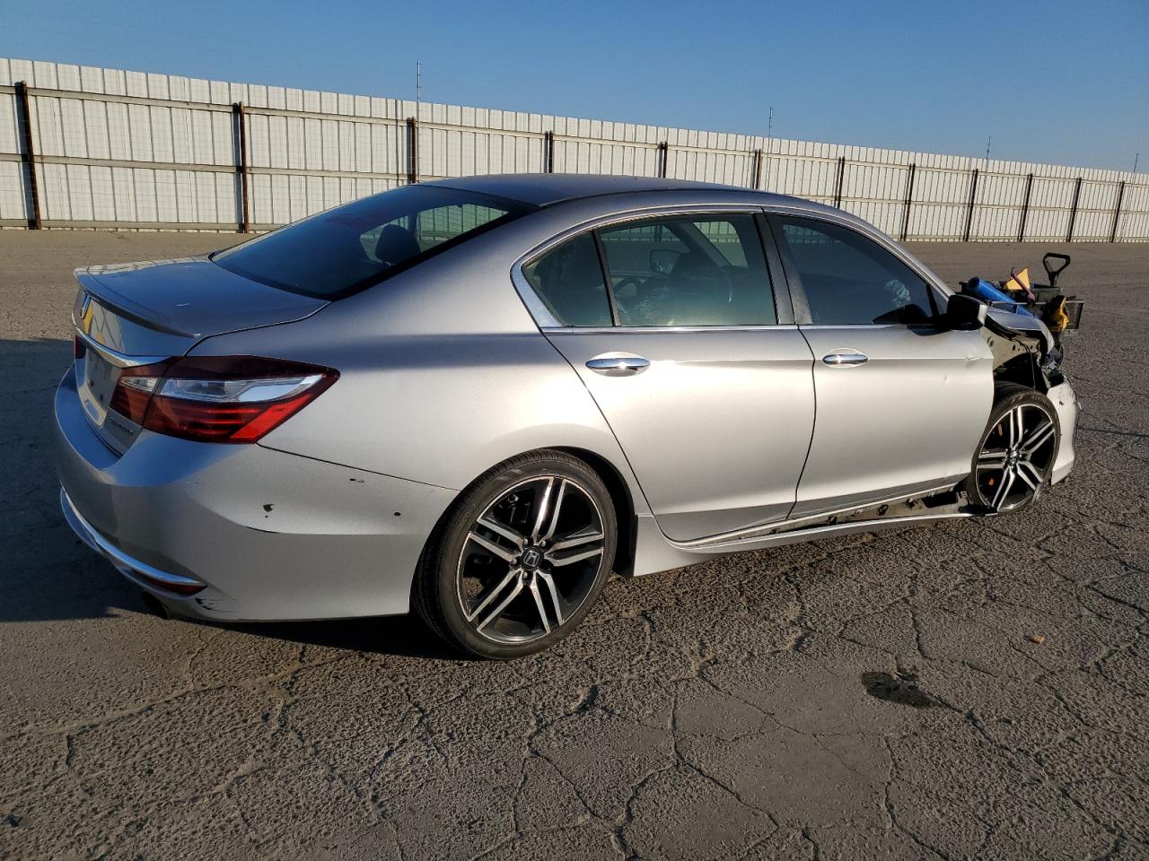 2016 Honda Accord VIN 1HGCR2F51GA180077 Copart auction photo, front end damage thumbnail 3