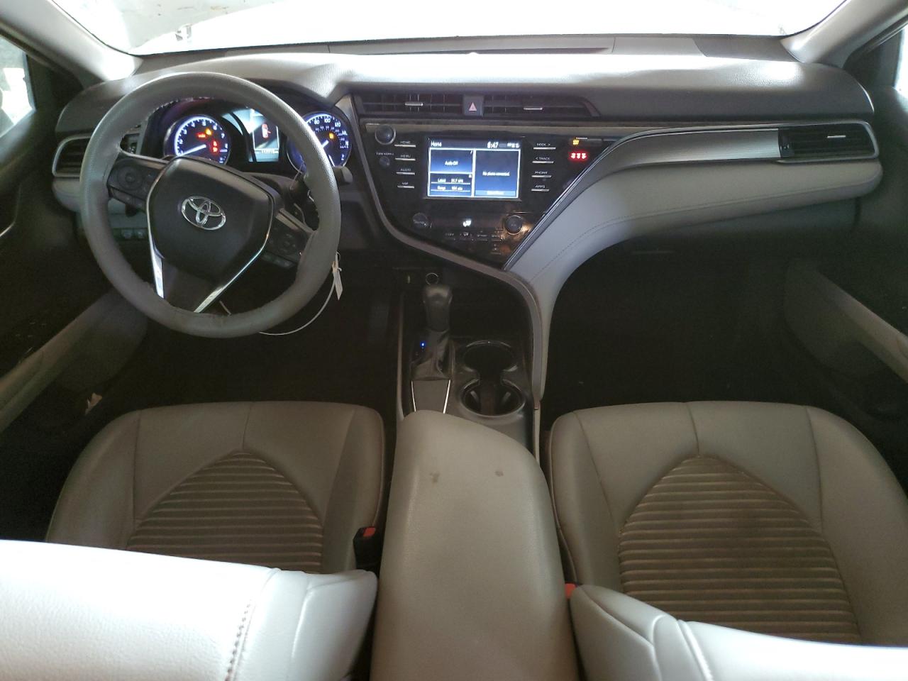 2019 Toyota Camry VIN 4T1B11HK9KU695958 Copart auction photo, side / rear end damage thumbnail 8