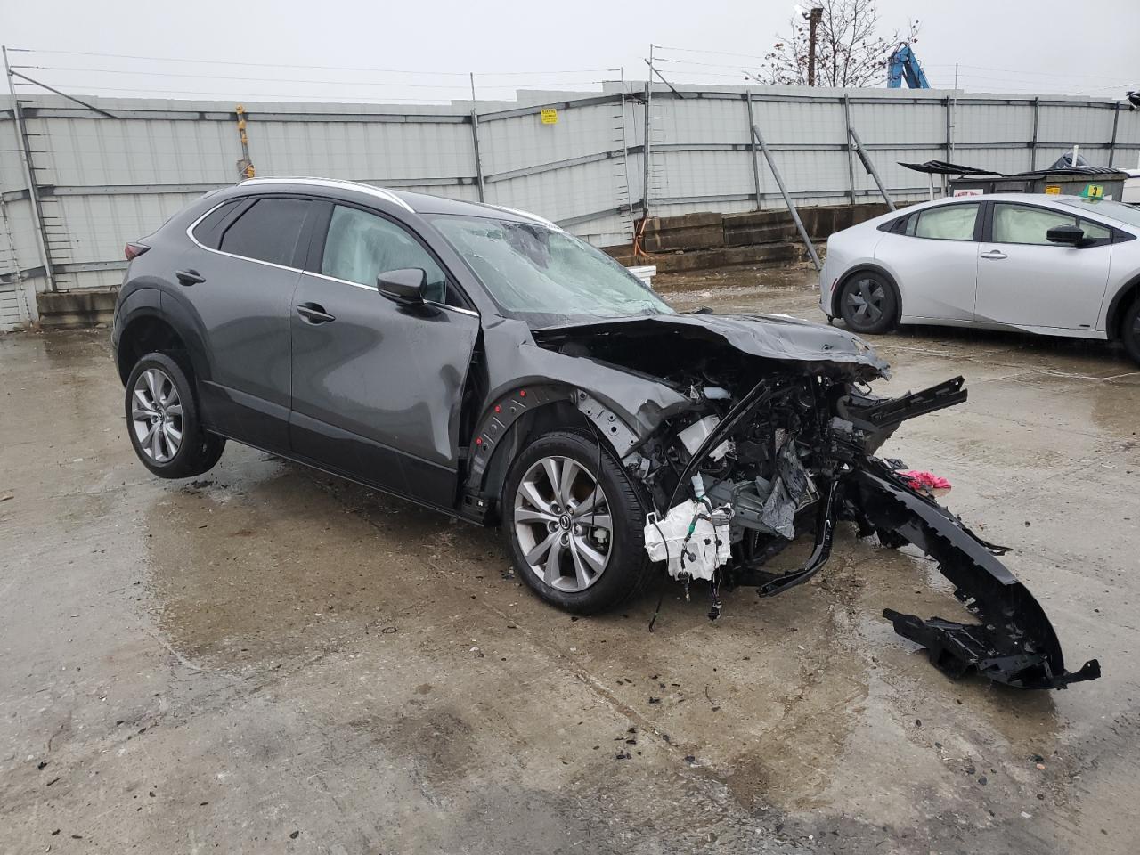 2022 Mazda CX-30 VIN 3MVDMBBL8NM402571 Copart auction photo, front end damage thumbnail 4
