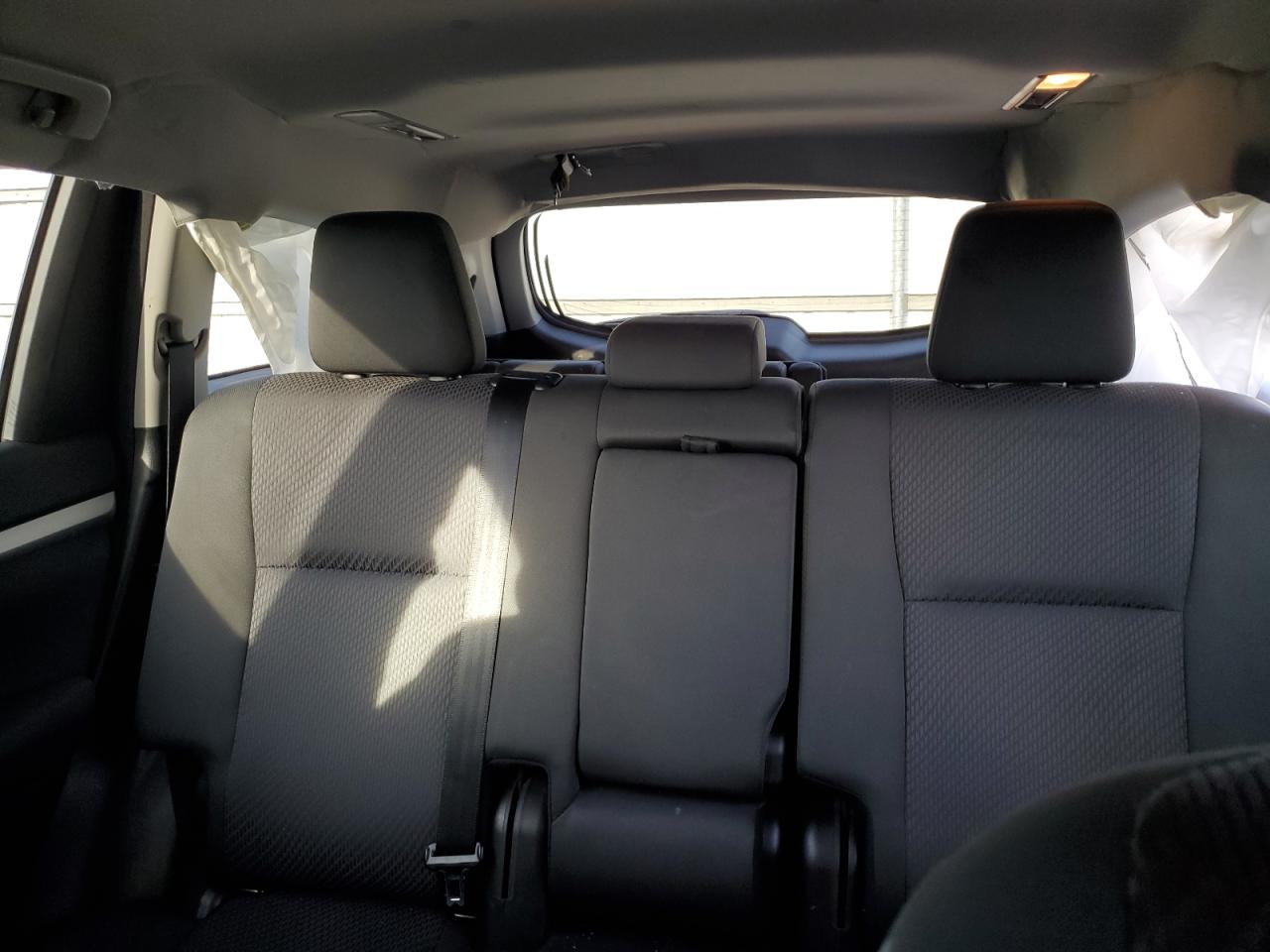 2018 Toyota Highlander VIN 5TDBZRFH9JS864253 Copart auction photo, front end / minor dent/scratches damage thumbnail 10