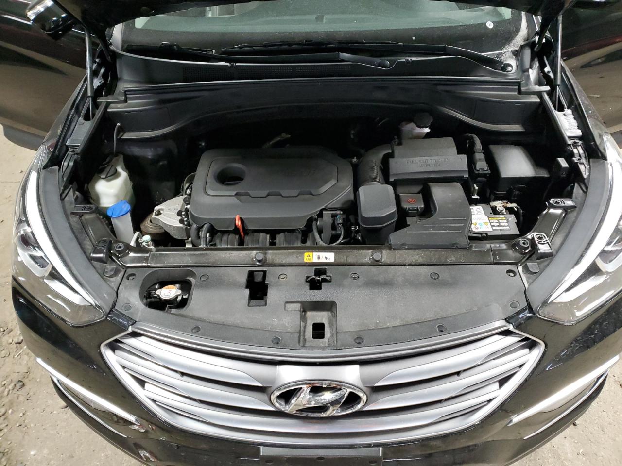 2018 Hyundai Santa Fe VIN 5NMZUDLB7JH088899 Copart auction photo, rear end / side damage thumbnail 13