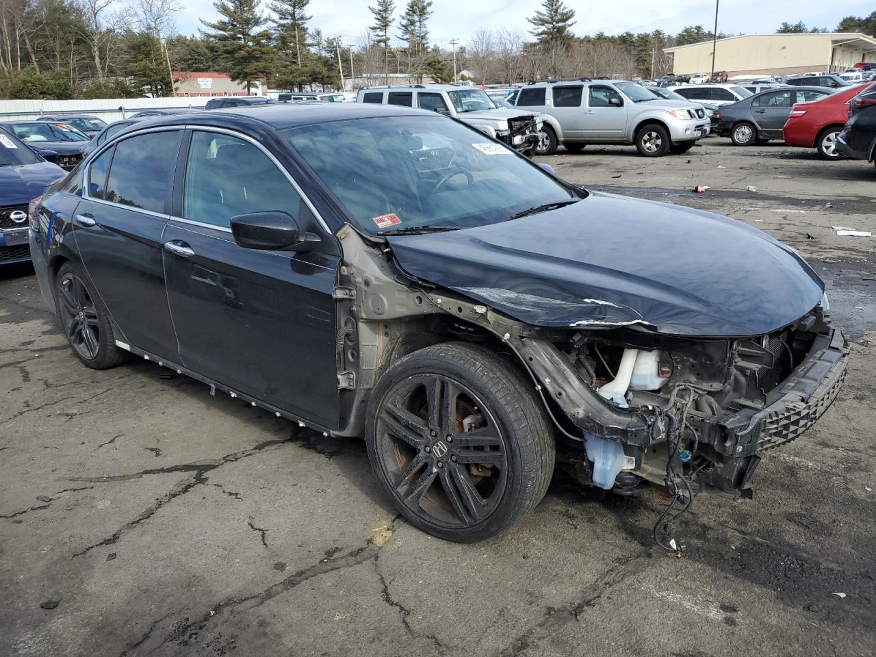 2017 Honda Accord VIN 1HGCR2F14HA024808 Copart auction photo, front end / side damage thumbnail 4