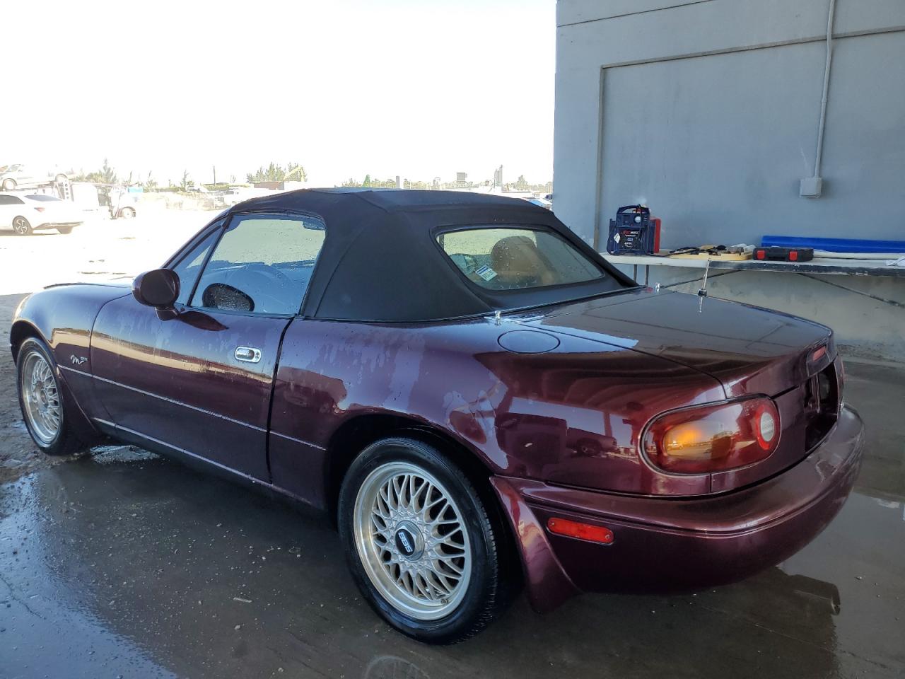 1995 Mazda MX-5 VIN JM1NA3532S0614512 Copart auction photo, mechanical / minor dent/scratches damage thumbnail 2