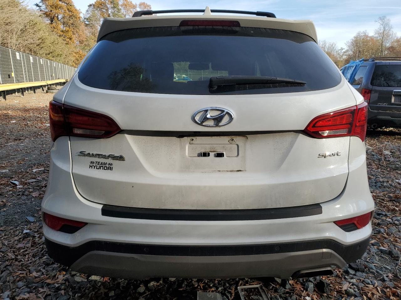 2017 Hyundai Santa Fe VIN 5XYZU3LB0HG383339 Copart auction photo, front end damage thumbnail 6