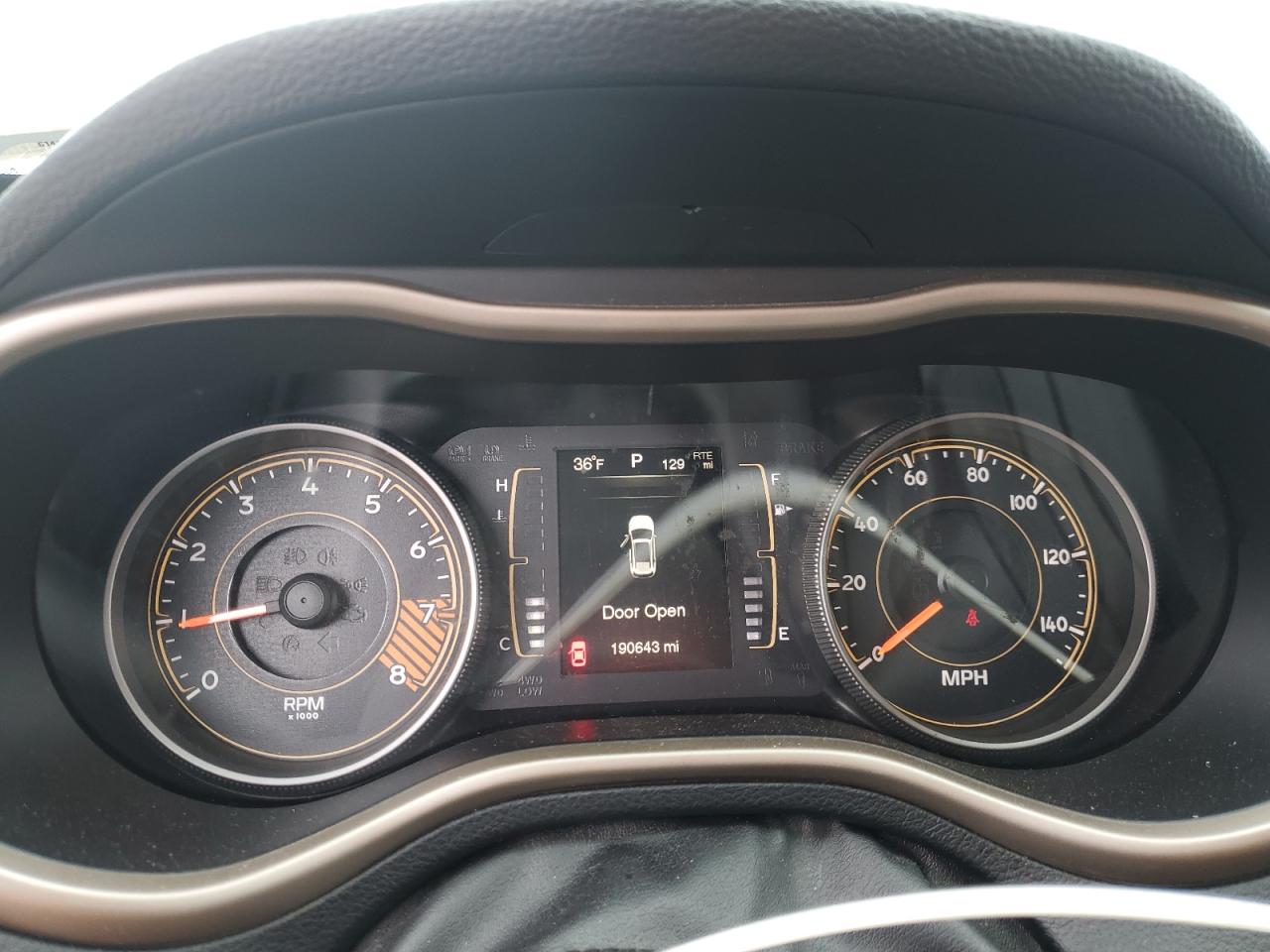 2015 Jeep Grand Cherokee VIN 1C4PJMCB7FW639692 Copart auction photo, front end damage thumbnail 9