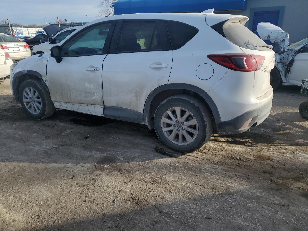 2016 Mazda CX-5 VIN JM3KE4CY4G0763613 Copart auction photo, front end / side damage thumbnail 2