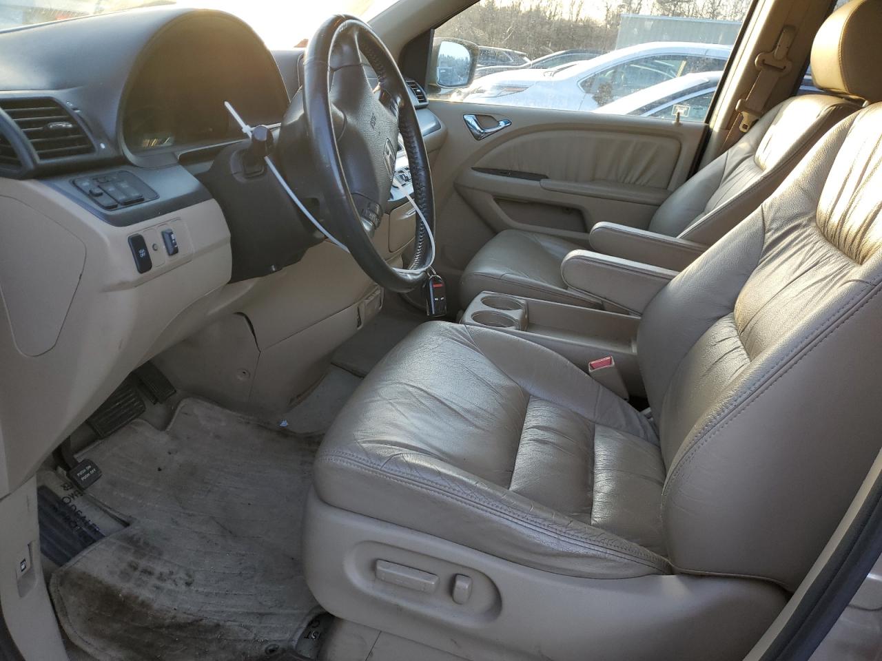 2007 Honda Odyssey VIN 5FNRL38627B443500 Copart auction photo, rear end / minor dent/scratches damage thumbnail 7
