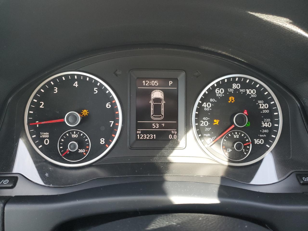 2016 Volkswagen Tiguan VIN WVGAV7AX9GW525510 Copart auction photo, front end / rear end damage thumbnail 9