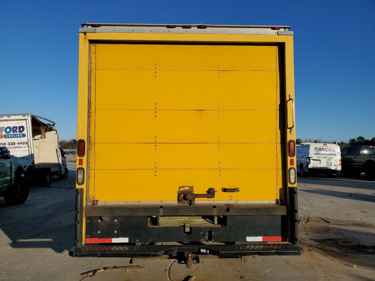 2011 GMC Savana VIN 1GD374CG1B1906093 Copart auction photo, front end damage thumbnail 6