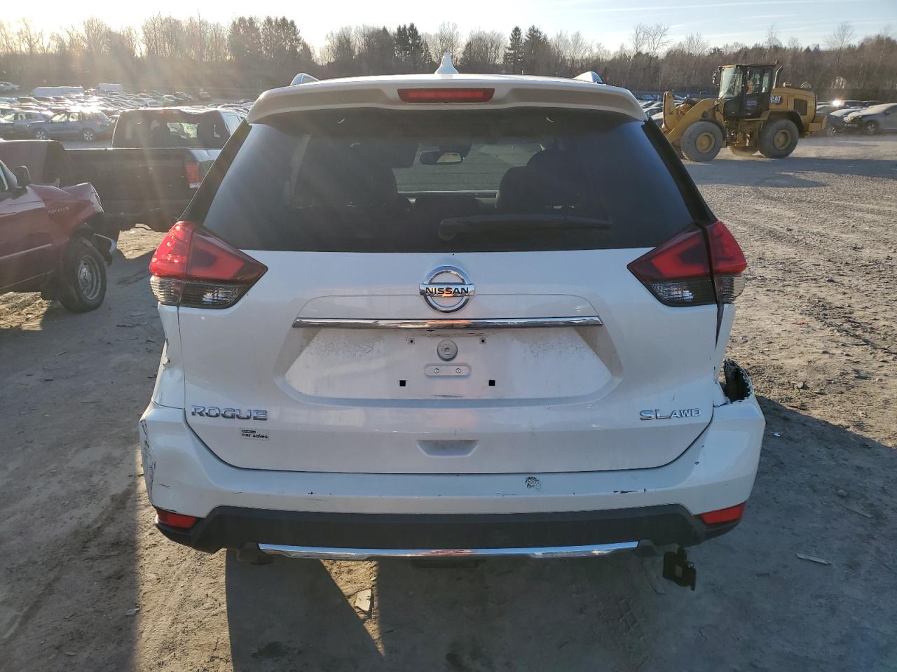 2017 Nissan Rogue VIN 5N1AT2MV1HC848004 Copart auction photo, front end / side damage thumbnail 6