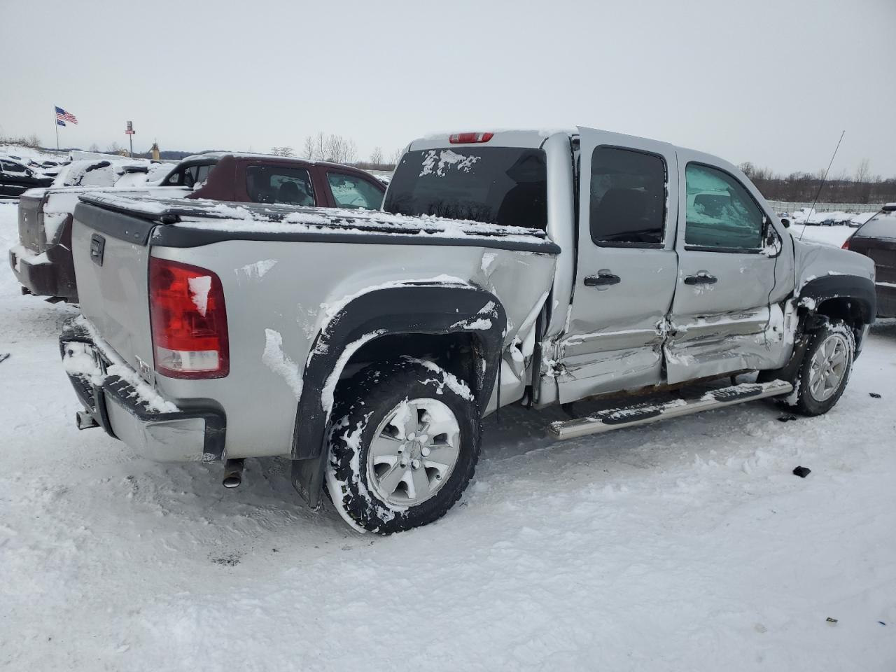 2012 GMC Sierra VIN 3GTP2VE71CG146919 Copart auction photo, side / front end damage thumbnail 3