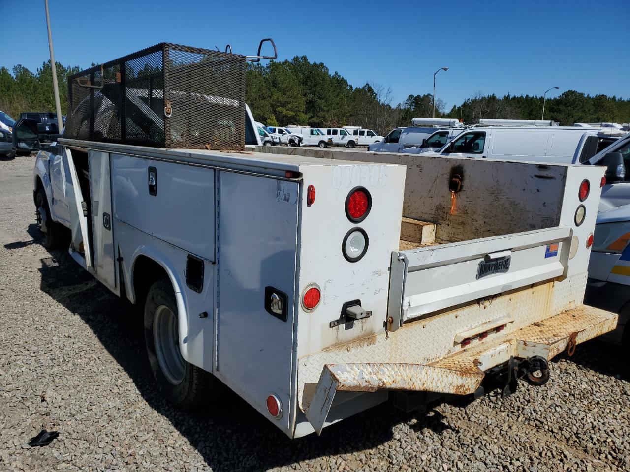 2017 Ford F350 VIN 1FDRF3G68HEC80505 Copart auction photo, side / front end damage thumbnail 3