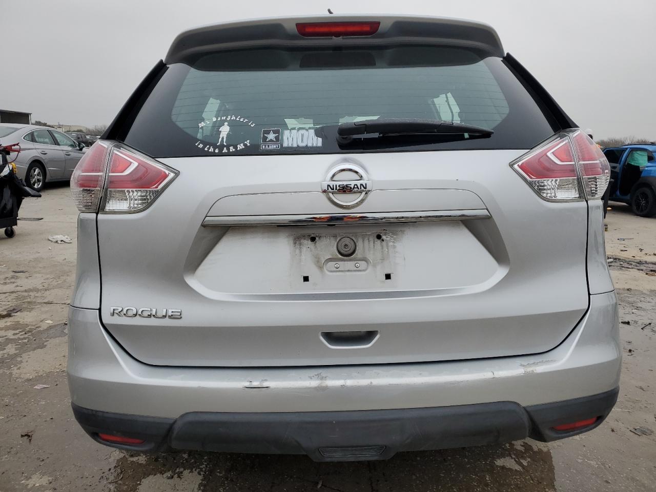 2016 Nissan Rogue VIN 5N1AT2MT9GC756538 Copart auction photo, front end / side damage thumbnail 6