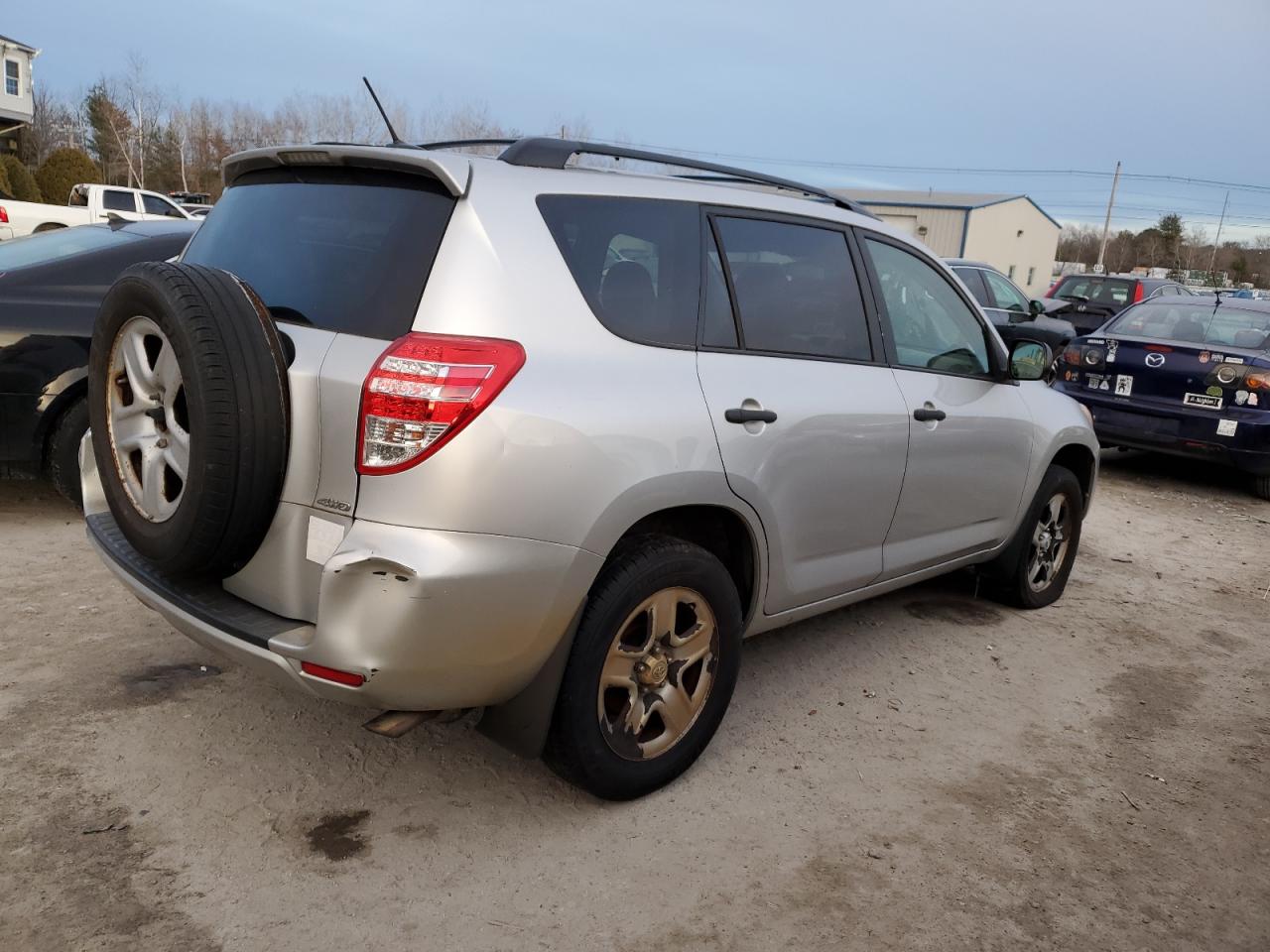 2011 Toyota RAV 4 VIN 2T3BF4DV5BW093553 Copart auction photo, minor dent/scratches damage thumbnail 3