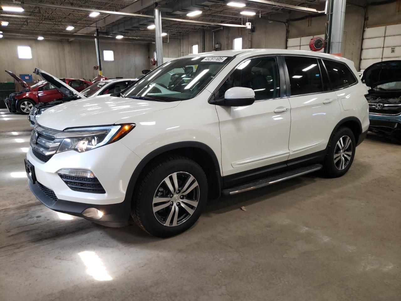 2017 Honda Pilot VIN 5FNYF6H68HB067195
