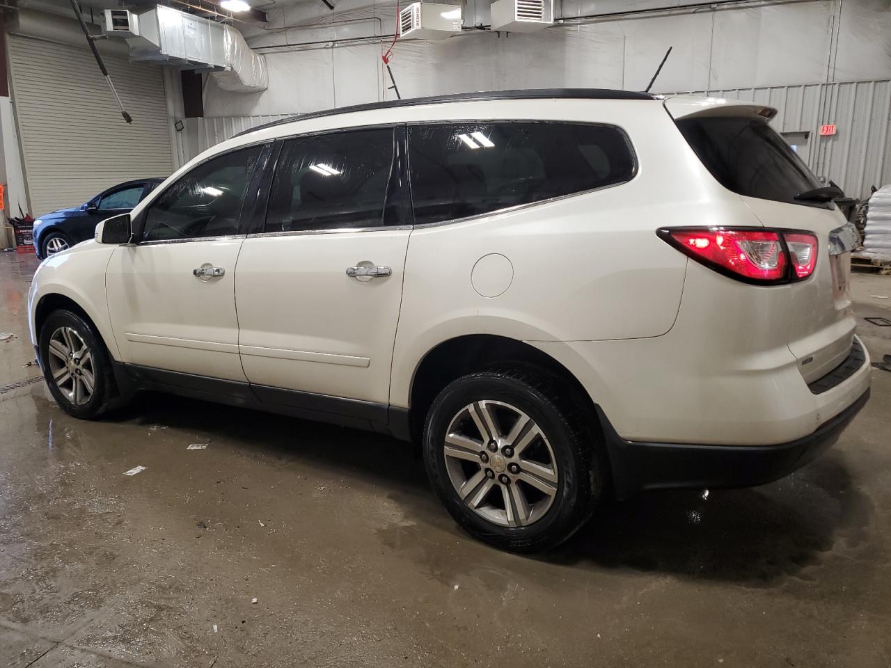 2015 Chevrolet Traverse VIN 1GNKVHKD5FJ215344 Copart auction photo, side / front end damage thumbnail 2