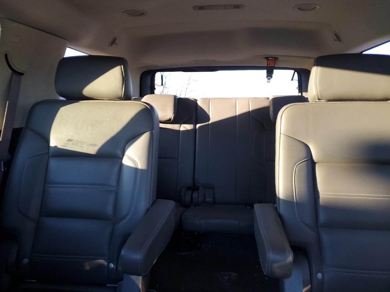 2017 GMC Yukon VIN 1GKS2CKJ4HR316877 Copart auction photo, rear end / front end damage thumbnail 10