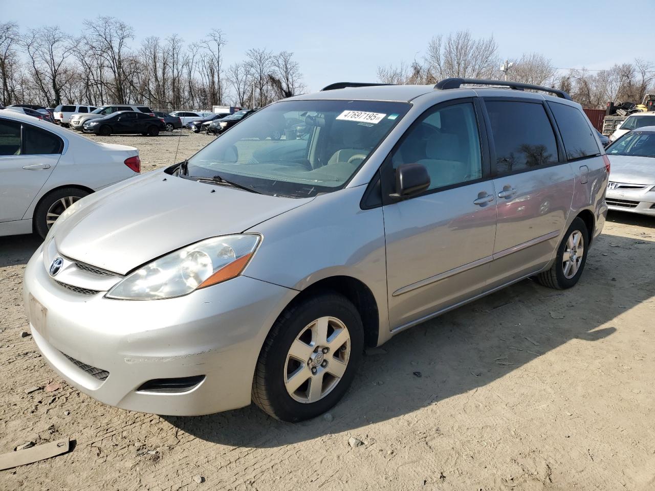 2008 Toyota Sienna VIN 5TDZK23C58S185609