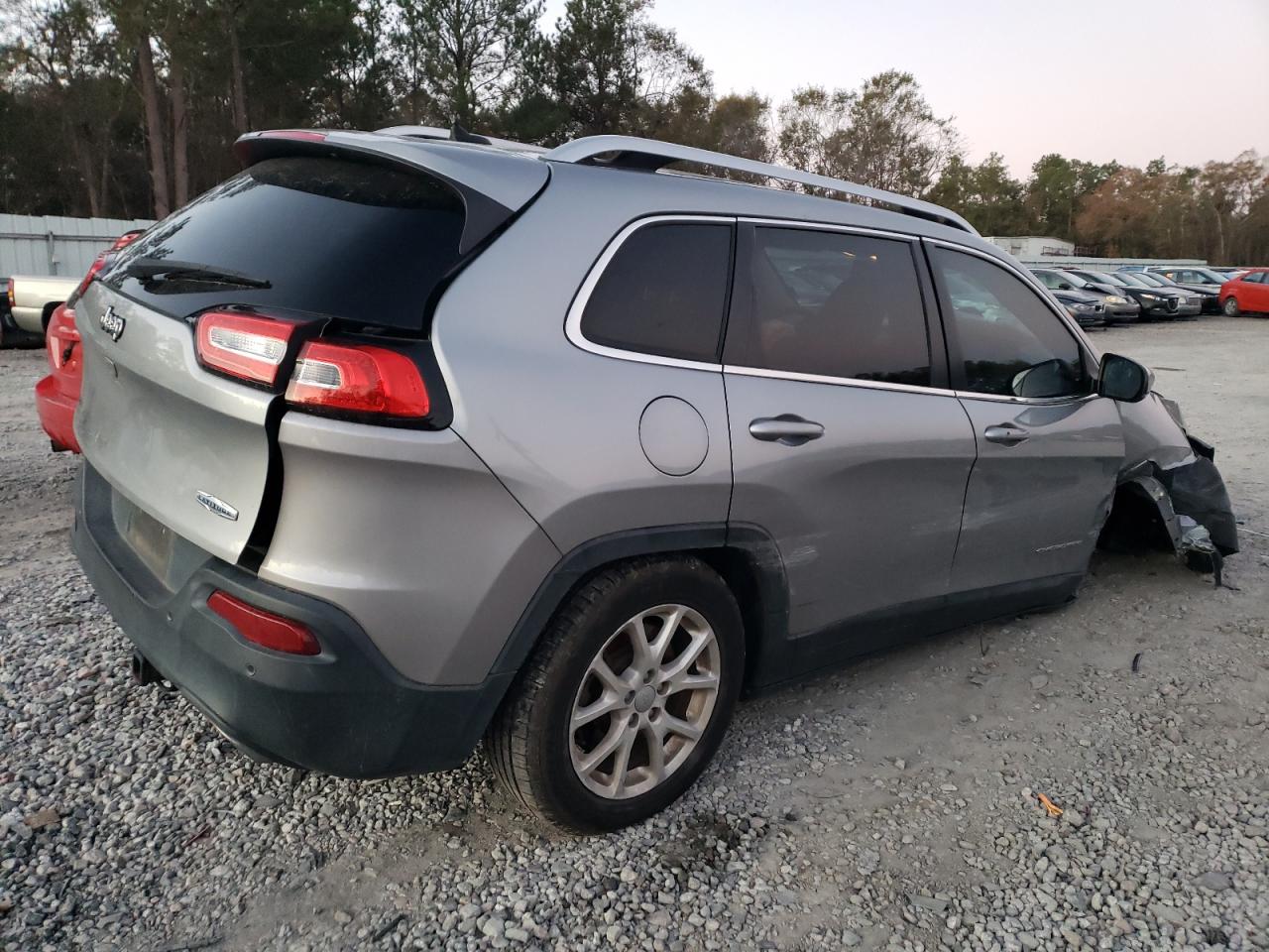2015 Jeep Grand Cherokee VIN 1C4PJLCS6FW791179 Copart auction photo, front end / side damage thumbnail 3