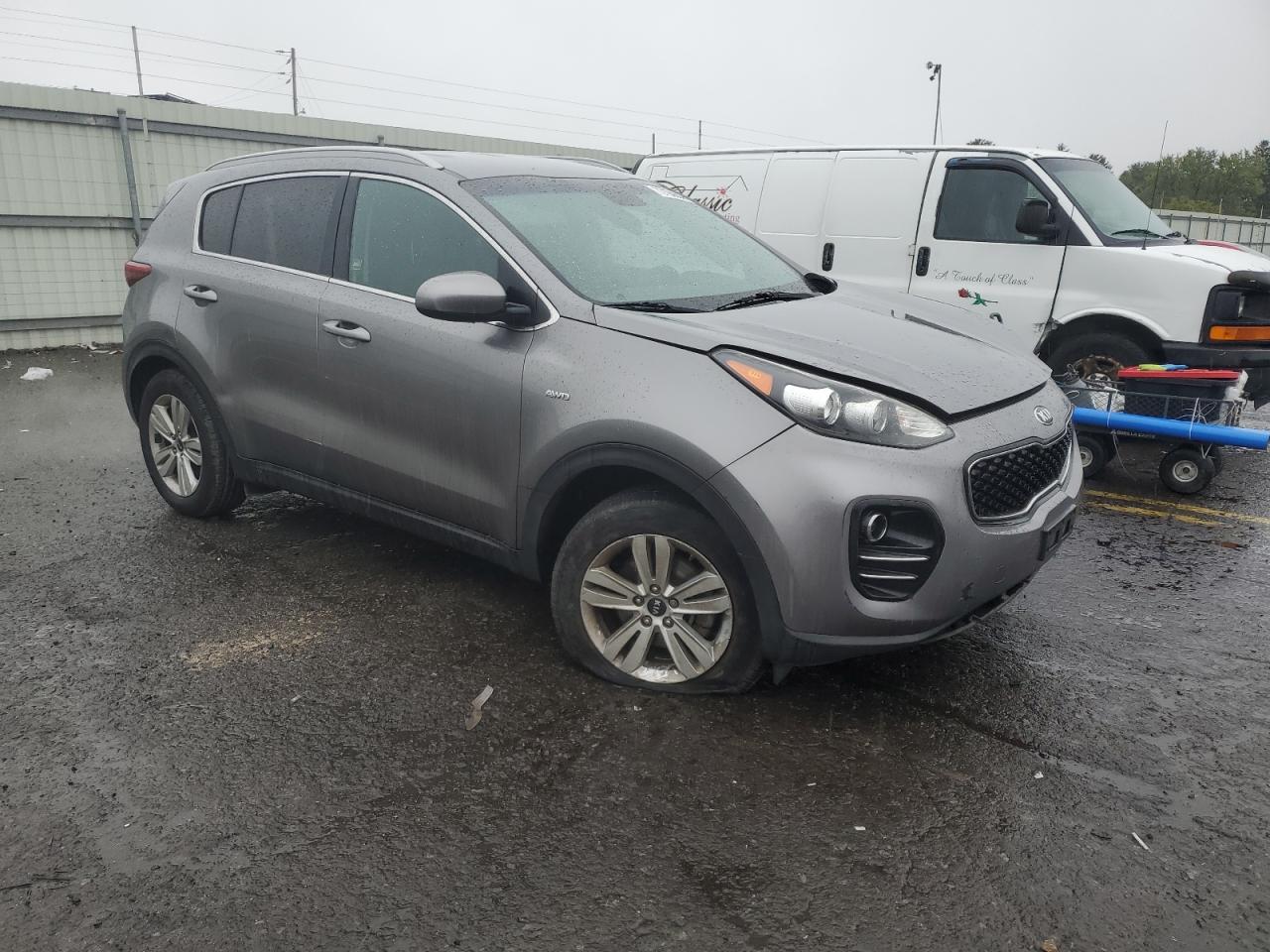 2017 KIA Sportage VIN KNDPMCAC5H7044091 Copart auction photo, front end / side damage thumbnail 4