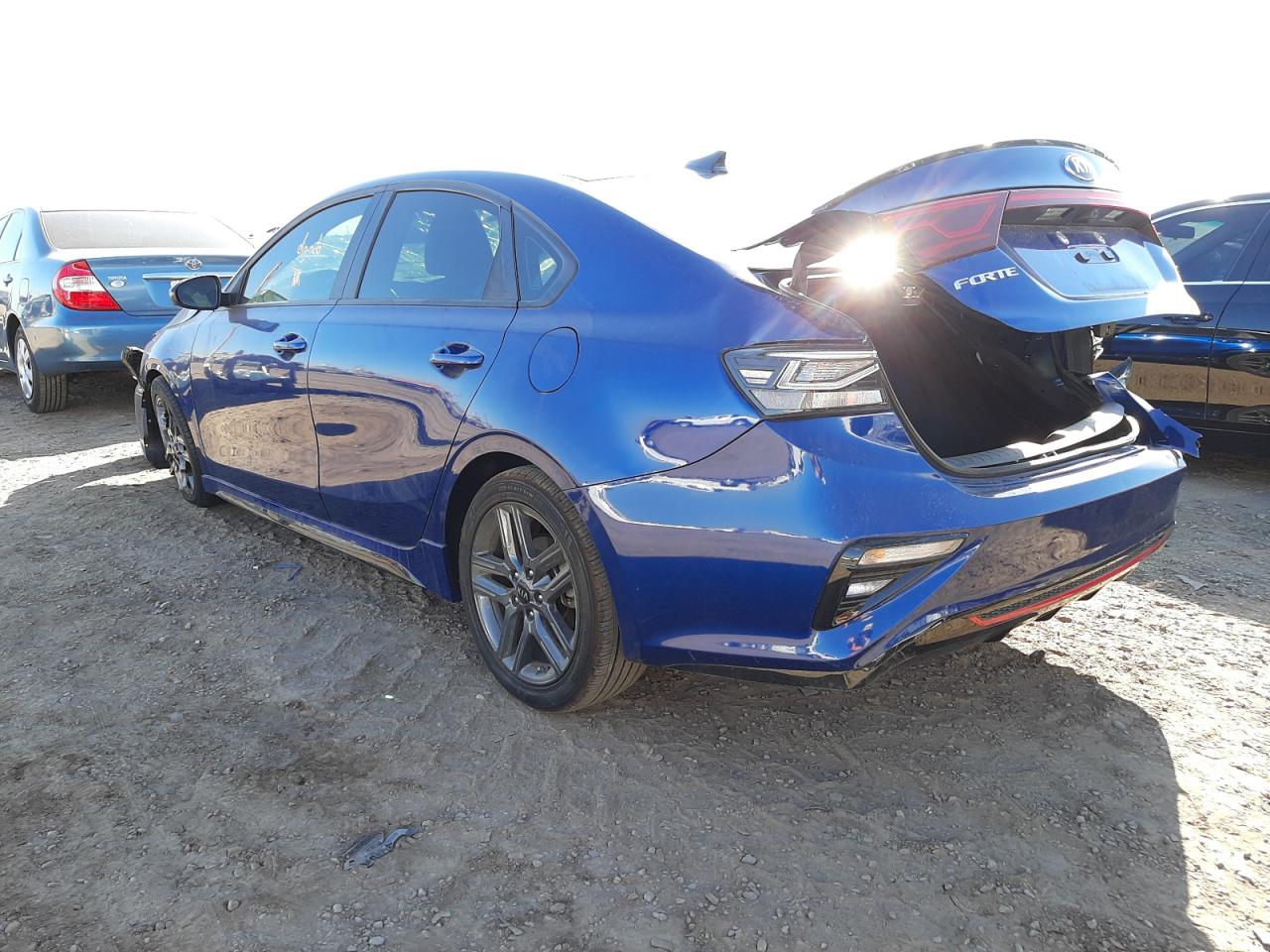 2021 KIA Forte VIN 3KPF34AD3ME268368 Copart auction photo, side / all over damage thumbnail 3