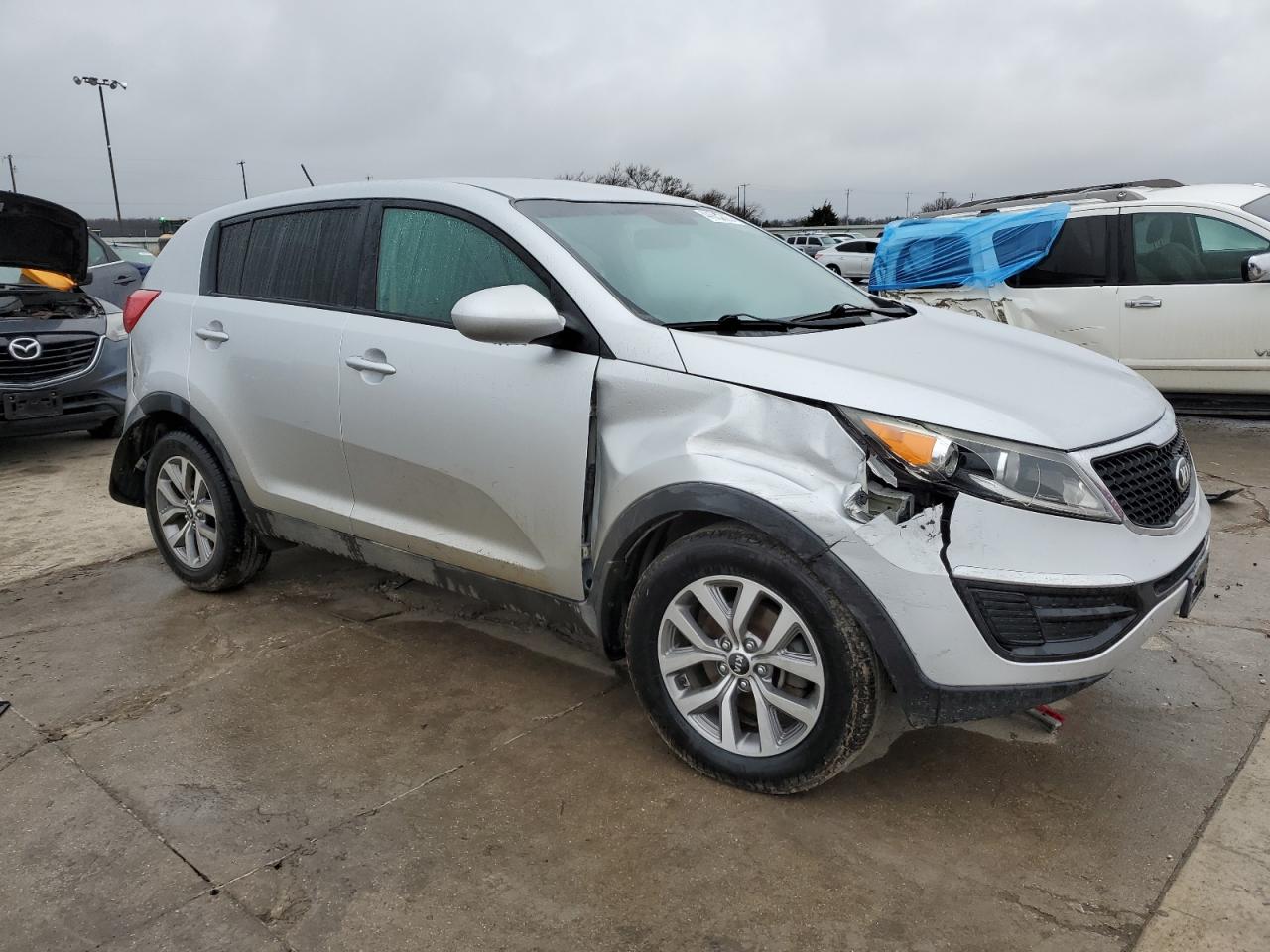 2016 KIA Sportage VIN KNDPB3AC4G7846555 Copart auction photo, front end / rear end damage thumbnail 4