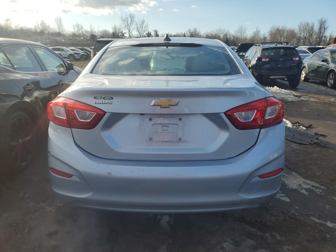 2017 Chevrolet Cruze VIN 1G1BC5SM2H7144349 Copart auction photo, front end / minor dent/scratches damage thumbnail 6