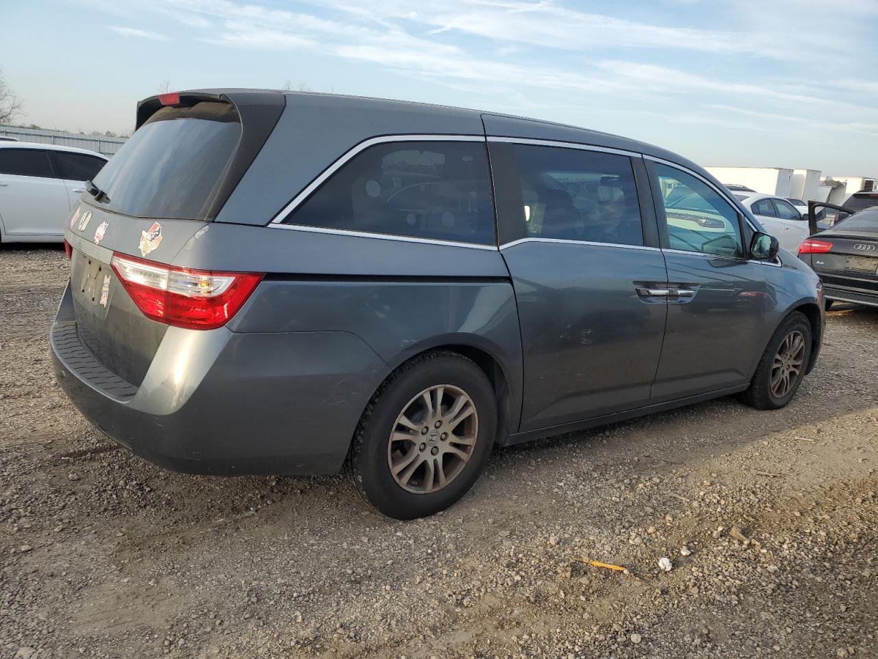 2013 Honda Odyssey VIN 5FNRL5H41DB012412 Copart auction photo, front end / rear end damage thumbnail 3