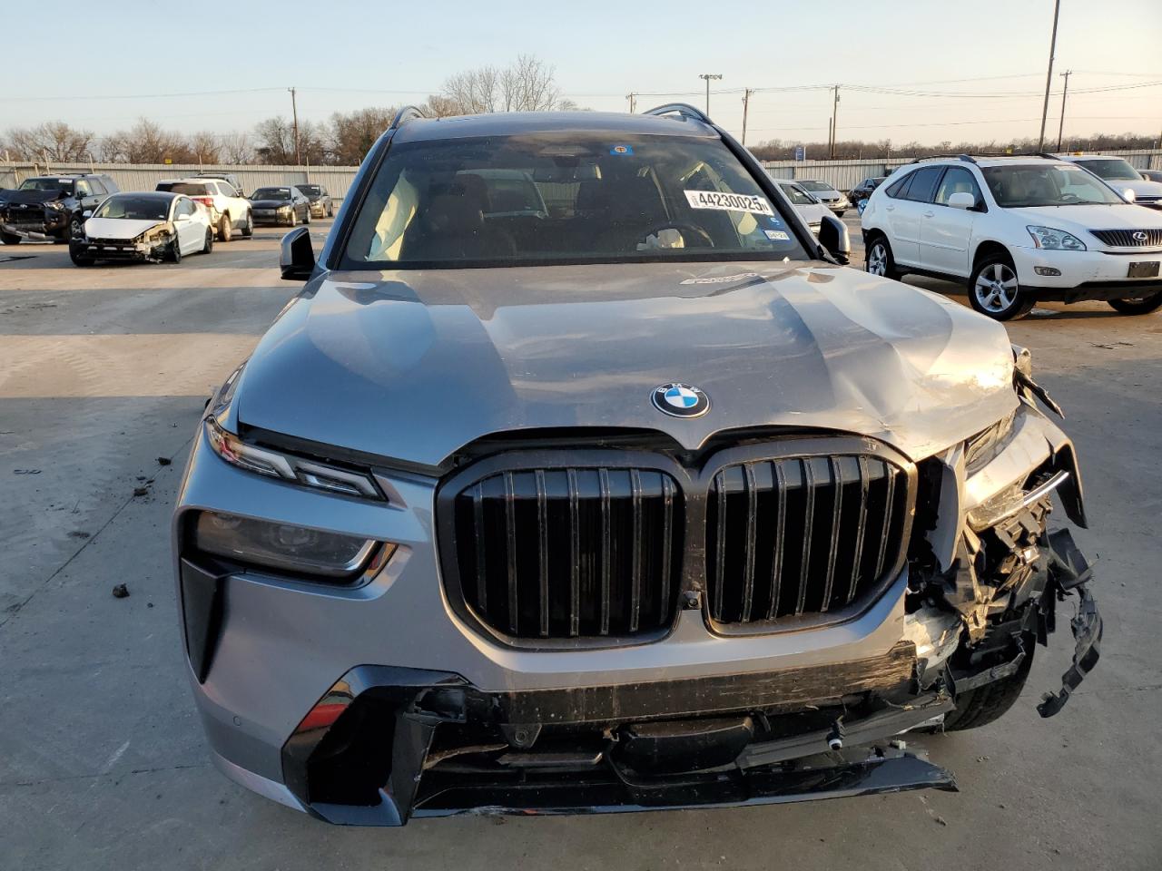 2024 BMW X7 VIN 5UX23EM00R9S28952 Copart auction photo, front end / hail damage thumbnail 5