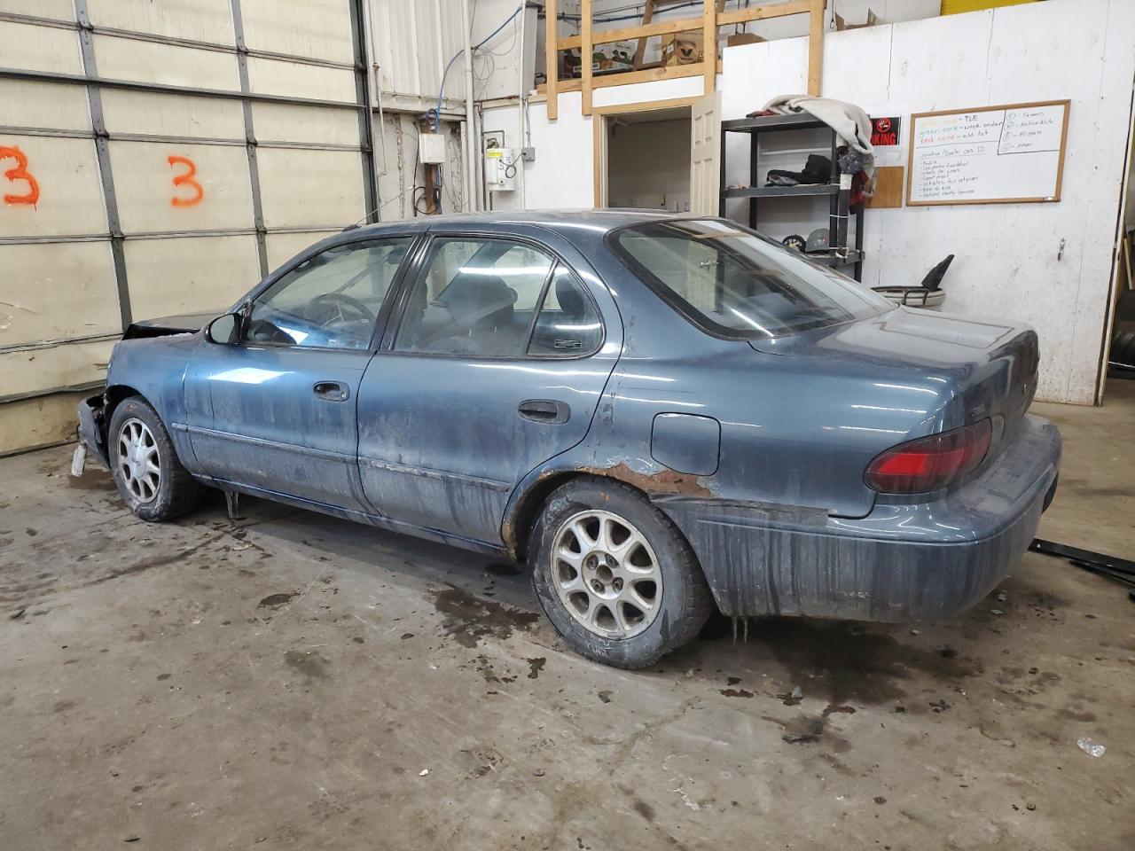 1994 GEO Prizm VIN 1Y1SK5361RZ040706 Copart auction photo, front end / rear end damage thumbnail 2