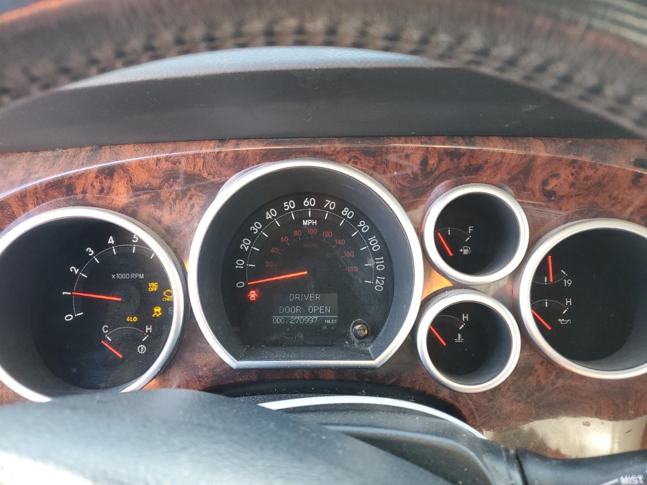 2008 Toyota Sequoia VIN 5TDBY68A08S004141 Copart auction photo, minor dent/scratches damage thumbnail 9