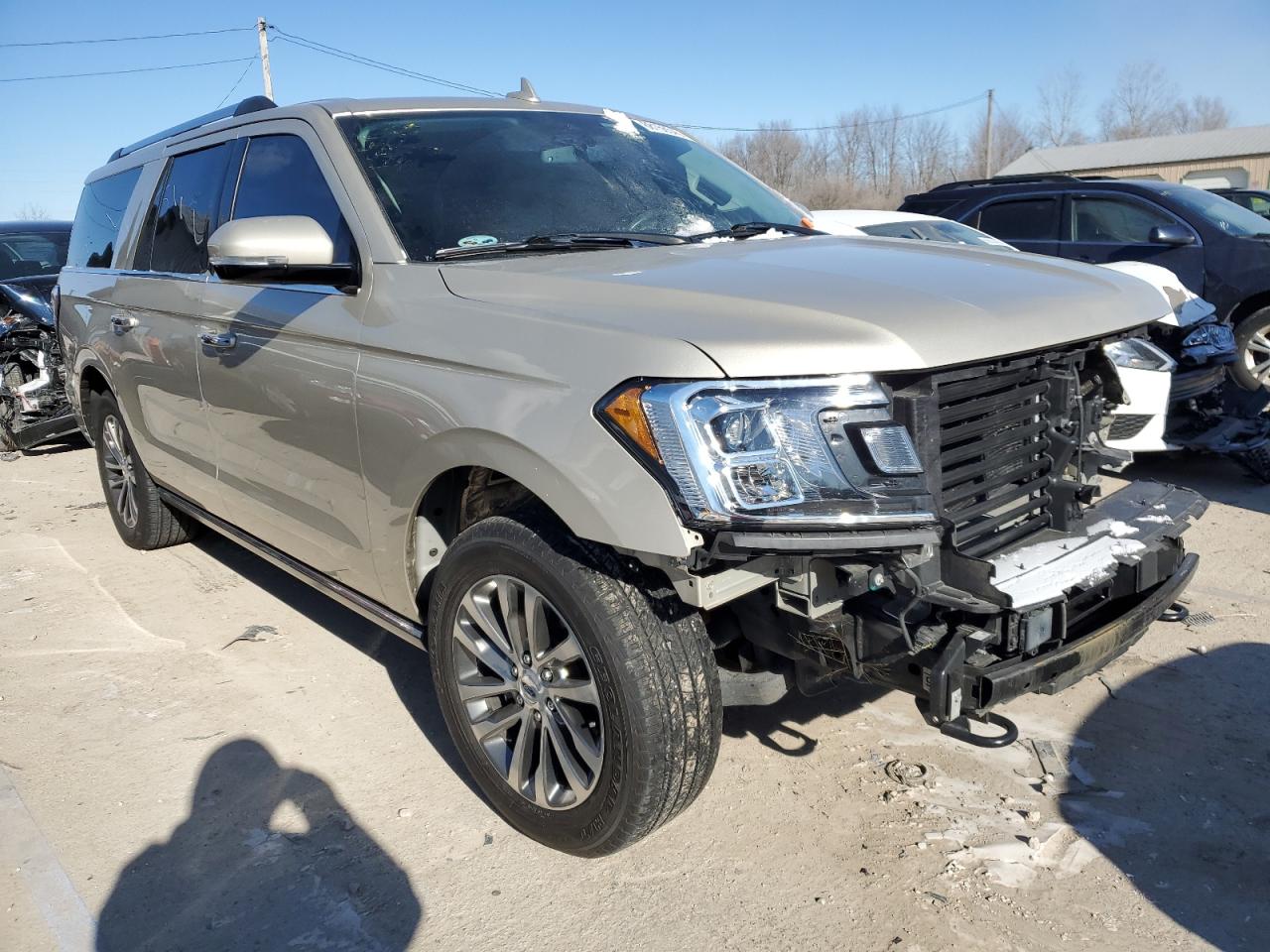 2018 Ford Expedition VIN 1FMJK2AT5JEA09733 Copart auction photo, front end / minor dent/scratches damage thumbnail 4