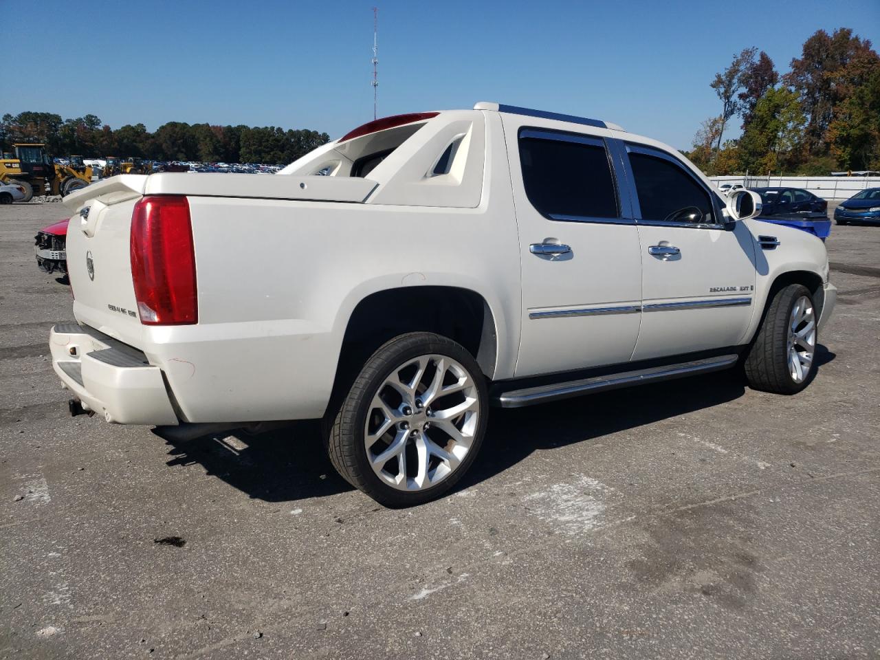2008 Cadillac Escalade VIN 3GYFK62868G121336 Copart auction photo, all over / undercarriage damage thumbnail 3