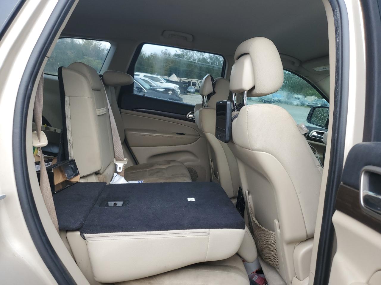 2014 Jeep Grand Cherokee VIN 1C4RJFAGXEC264030 Copart auction photo, front end / water/flood damage thumbnail 12