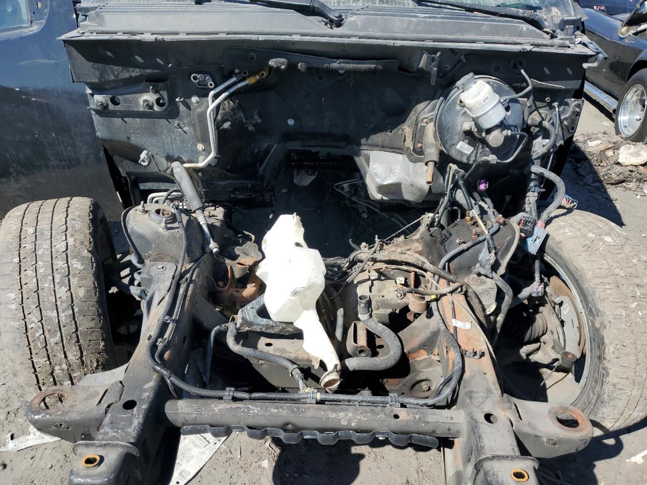 2013 GMC Yukon VIN 1GKS2KE76DR130374 Copart auction photo, stripped damage thumbnail 12