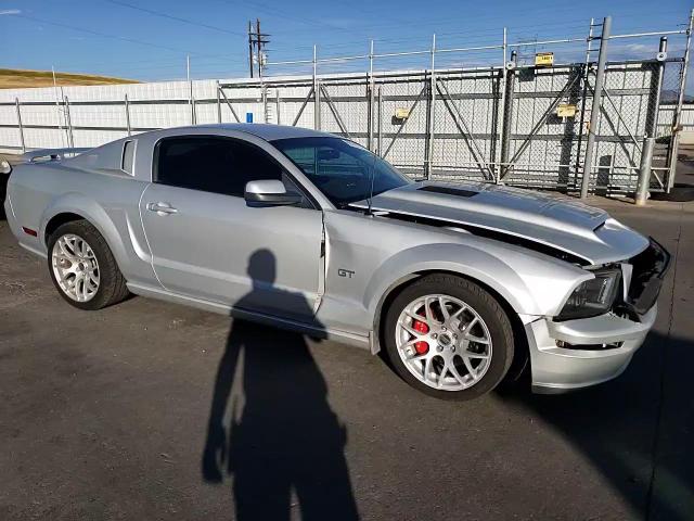 2006 Ford Mustang VIN 1ZVFT82H965139622 Copart auction photo, front end / side damage thumbnail 11